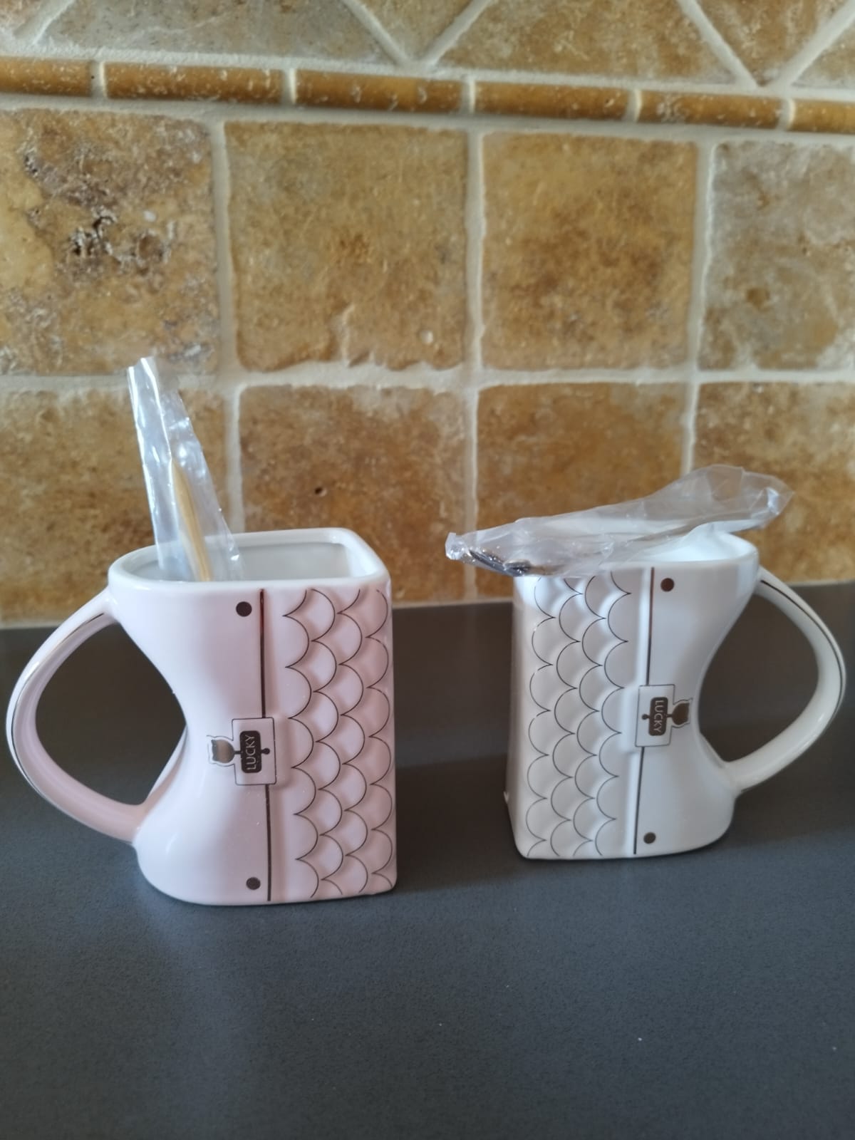 Tasse / Mug en forme de sac ceramique 400ml